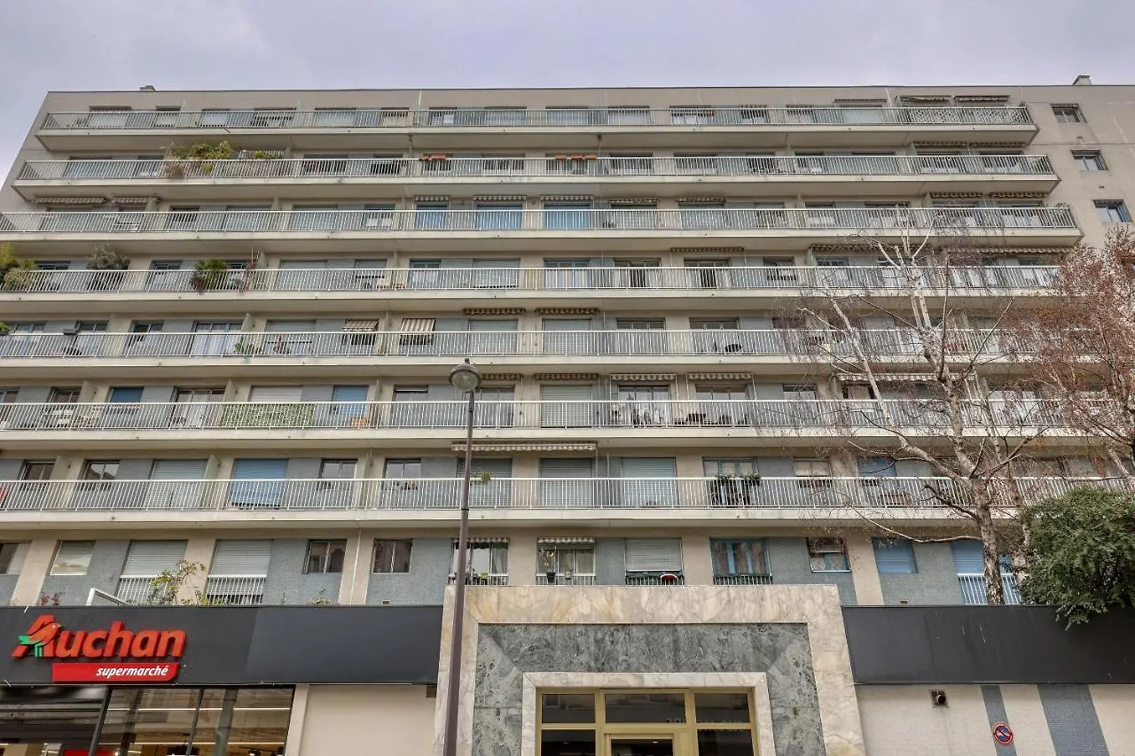 Branded New 4 Bdrs Flat - Huge Terrace - Prime Loc Lejlighed Paris 0*,  Frankrig